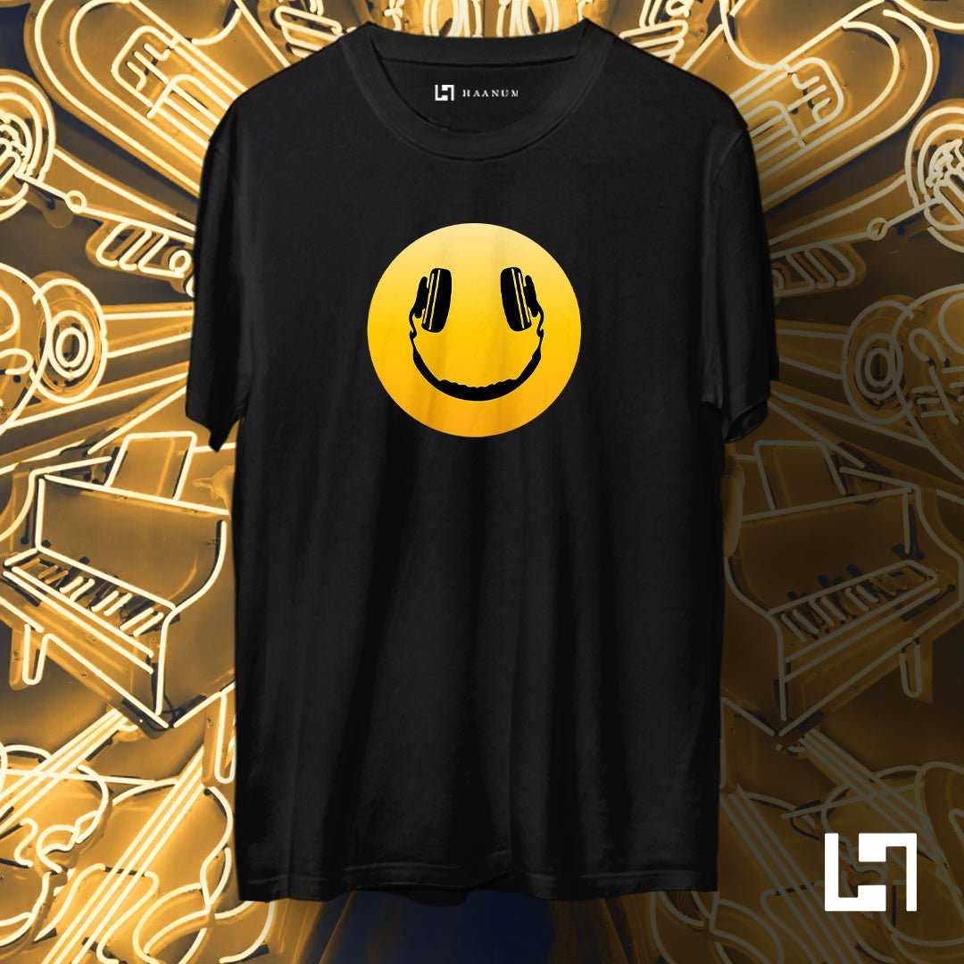 Headphones love Crew Neck Half Sleeve Unisex T-Shirt - Haanum