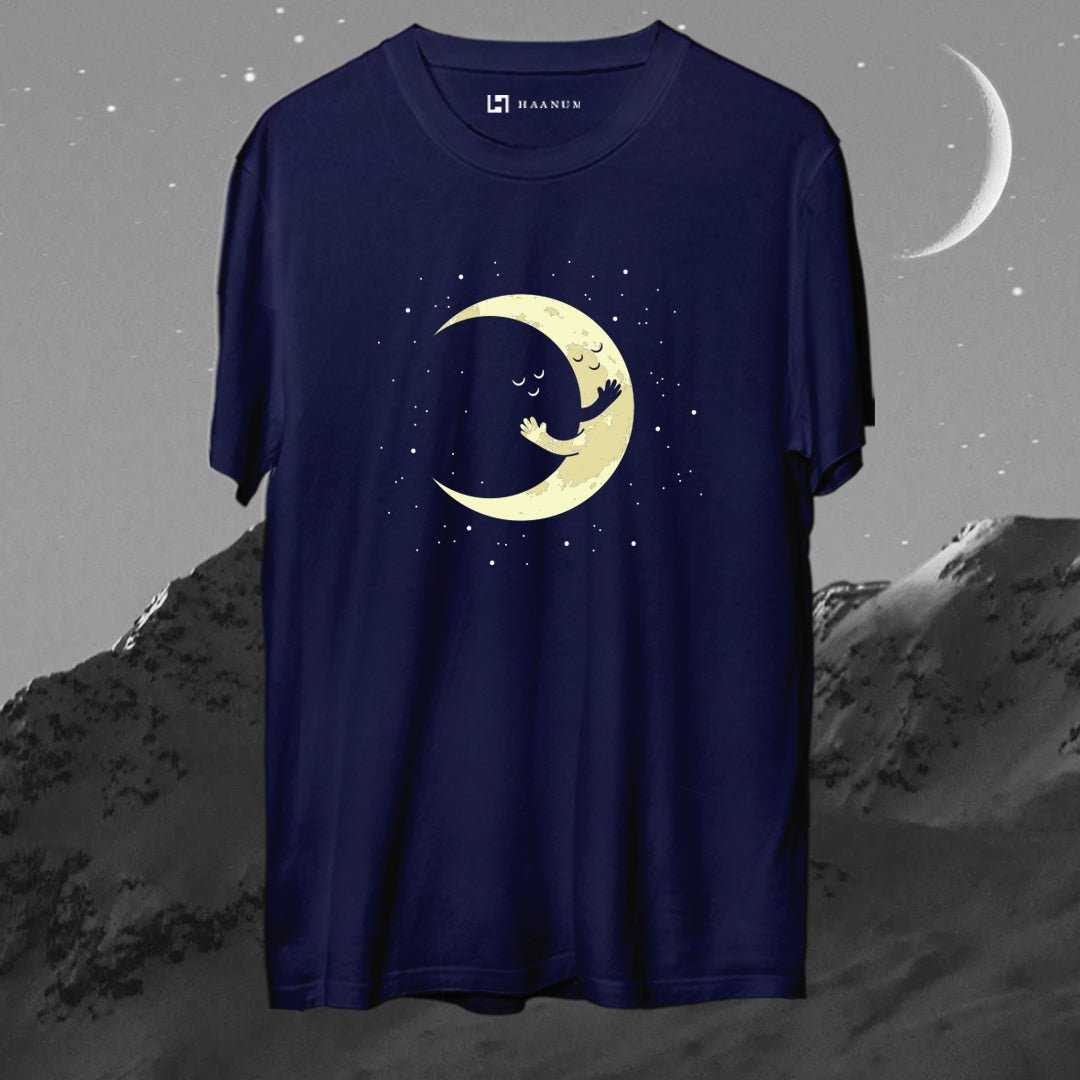 Moon Hug Half Sleeve Unisex T-Shirt - Haanum